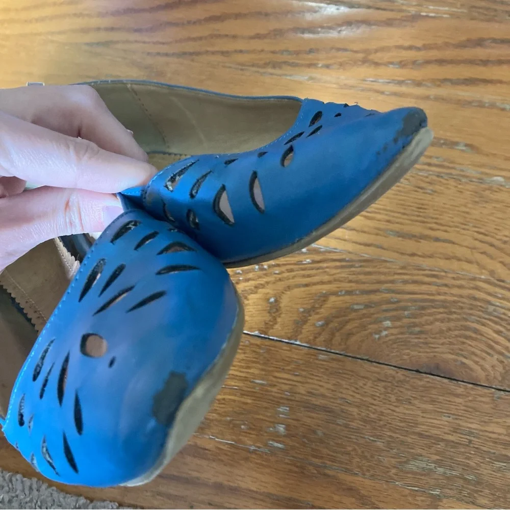 4/$10 - Restricted Laser Cutout Flats - Blue